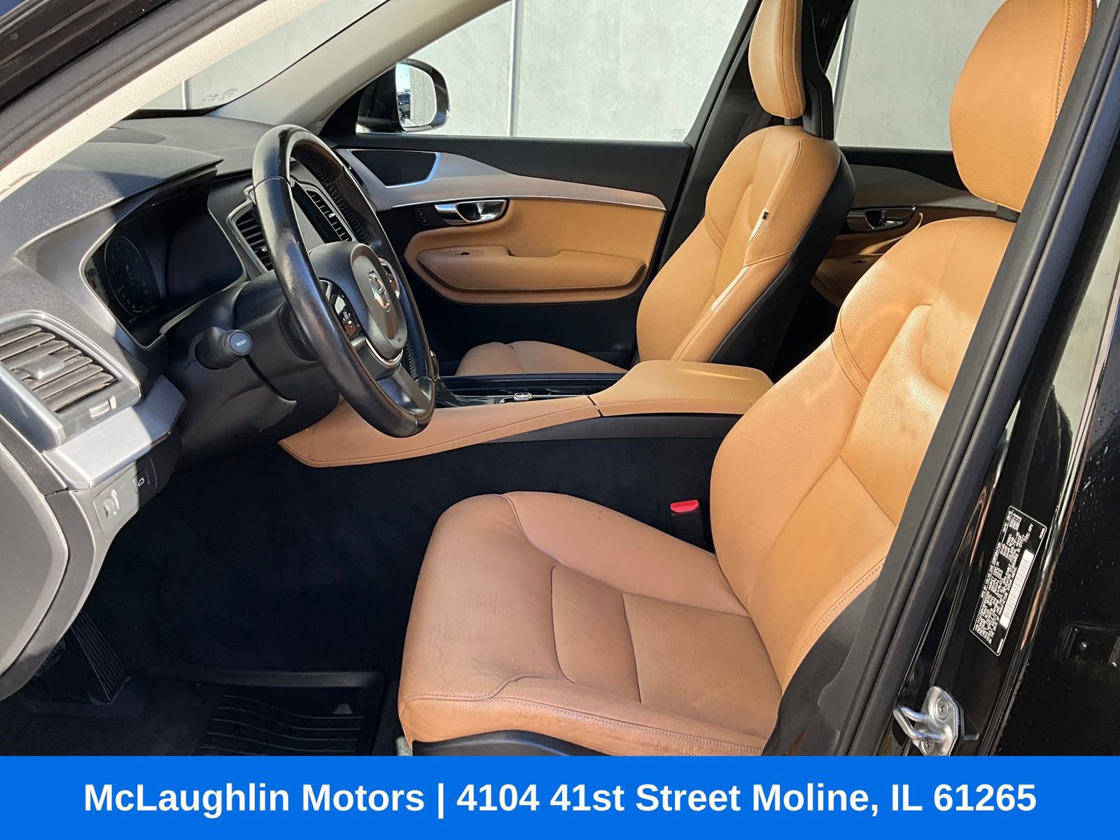 Used 2016 Volvo XC90 T6 Momentum w/ Protection Package Plus image 2