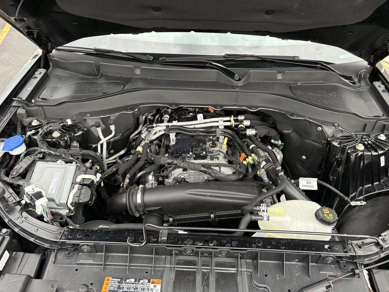 Used 2025 Ford Explorer Active image 25