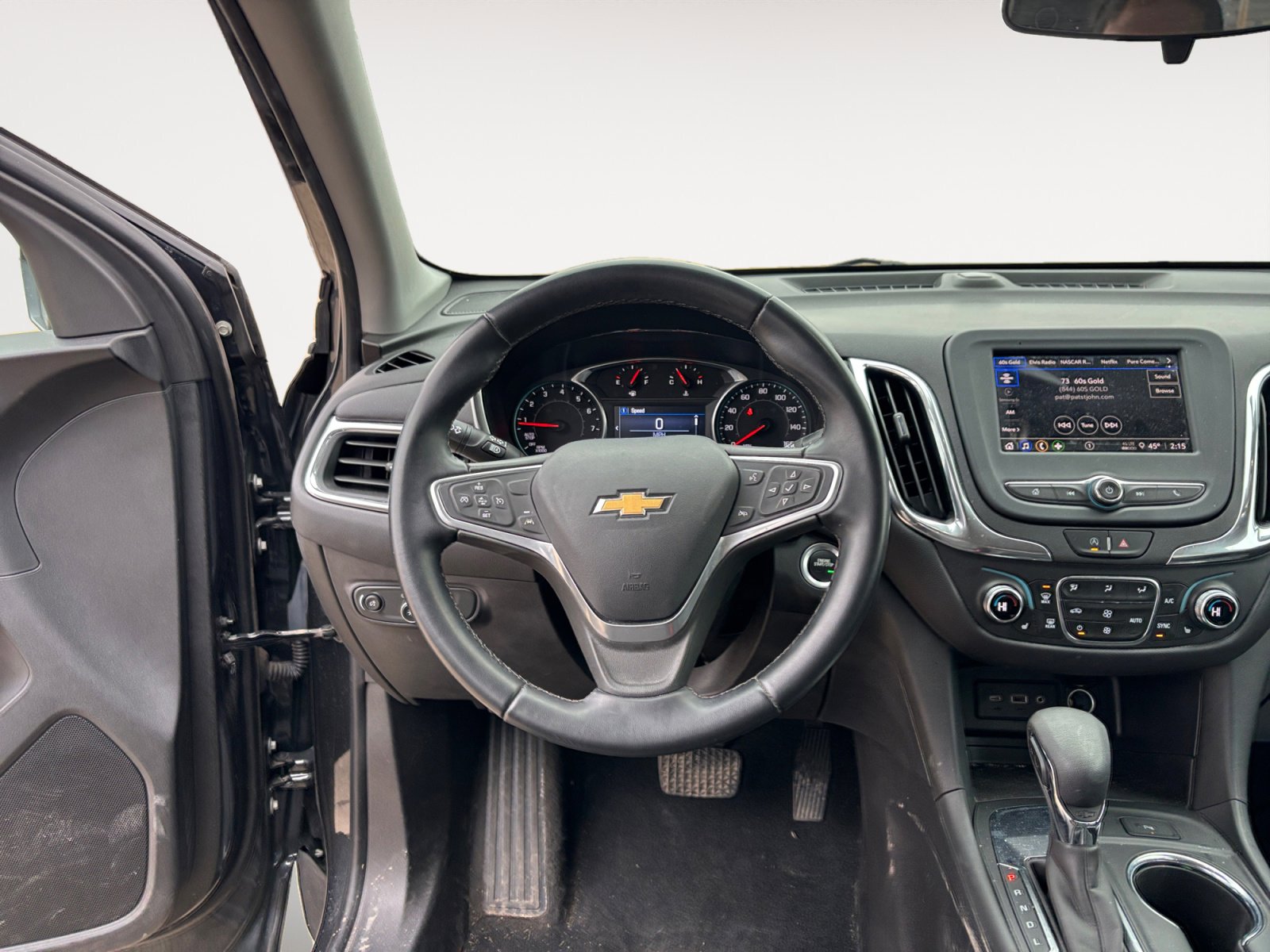 Used 2023 Chevrolet Equinox LT FWD image 12