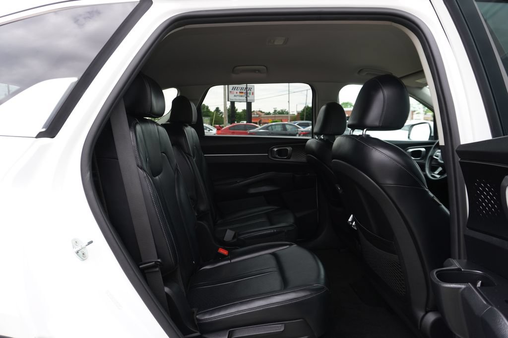 Used 2022 Kia Sorento EX AWD/4WD image 29