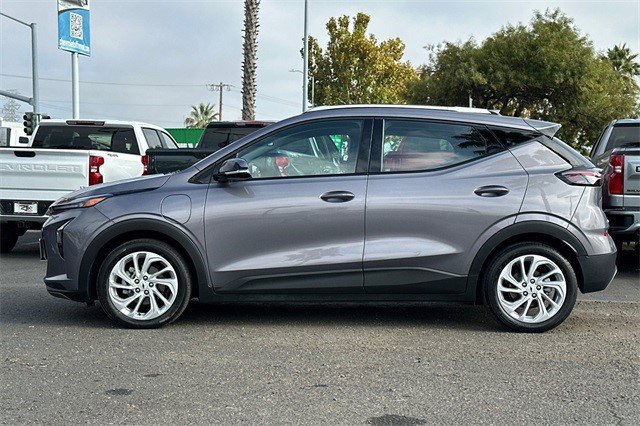 Certified 2022 Chevrolet Bolt EUV LT w/ Comfort Package image 5