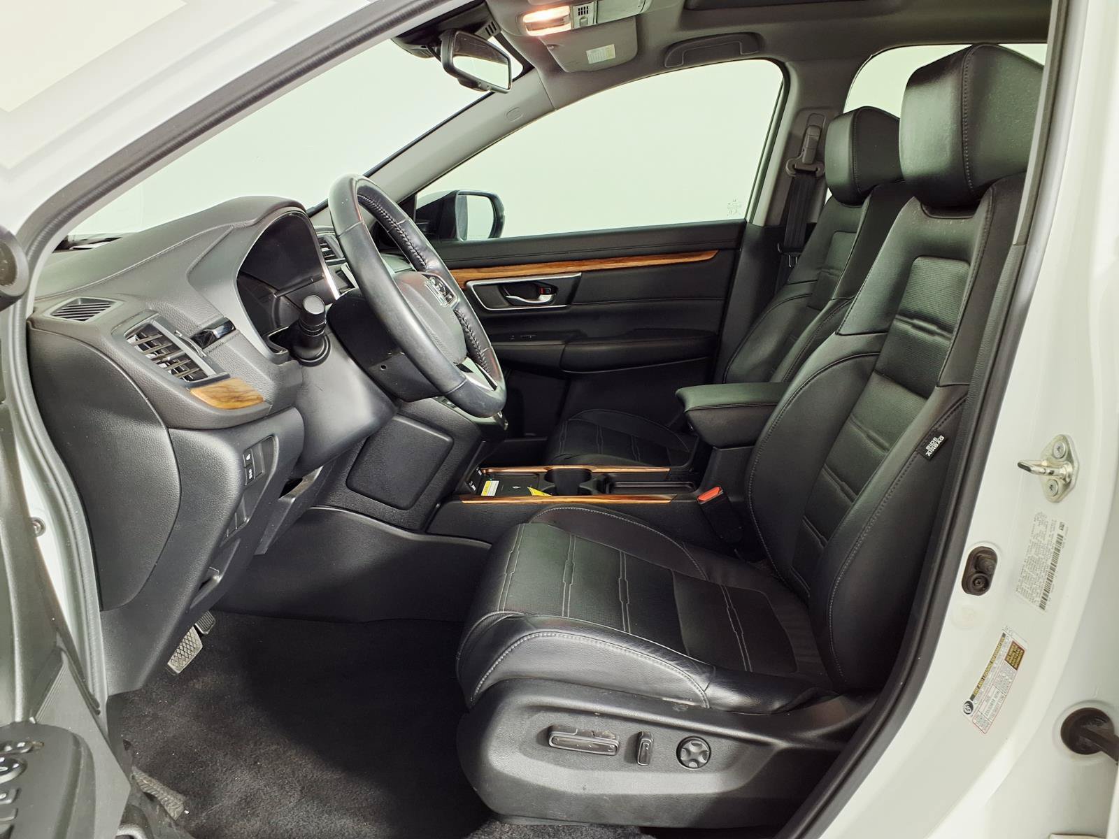 Used 2020 Honda CR-V Touring image 17