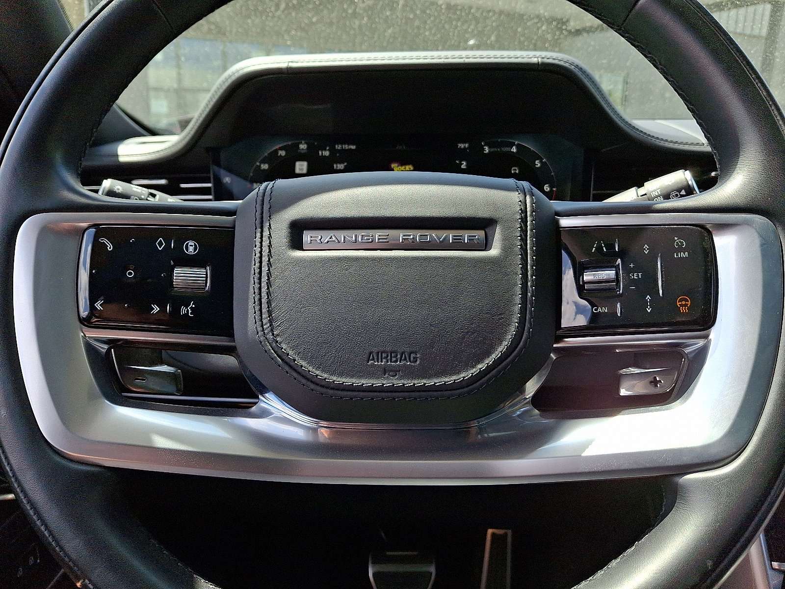 Certified 2024 Land Rover Range Rover Long Wheelbase SE image 21