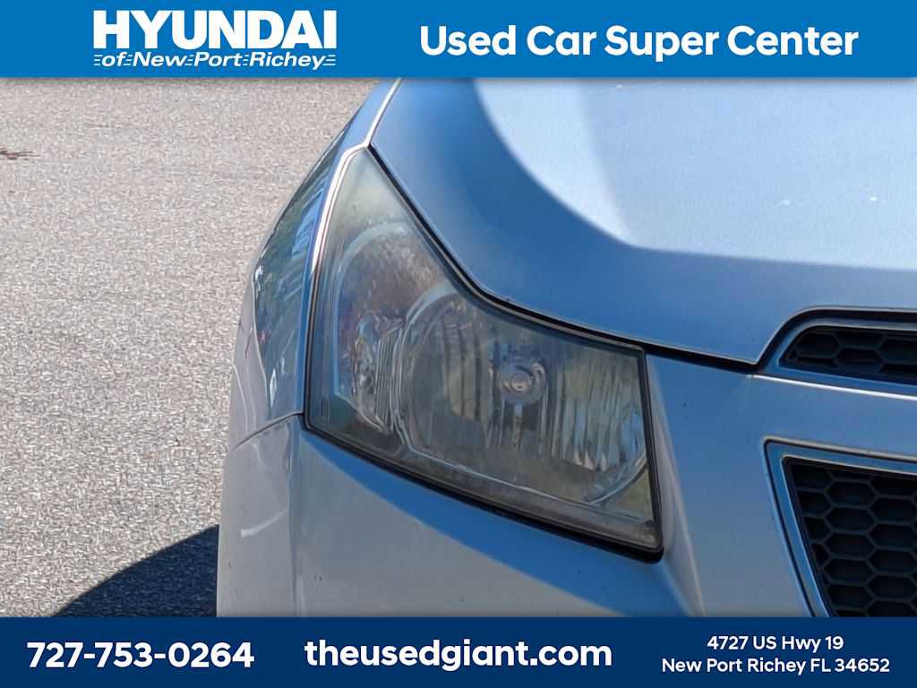 Used 2014 Chevrolet Cruze LS image 28