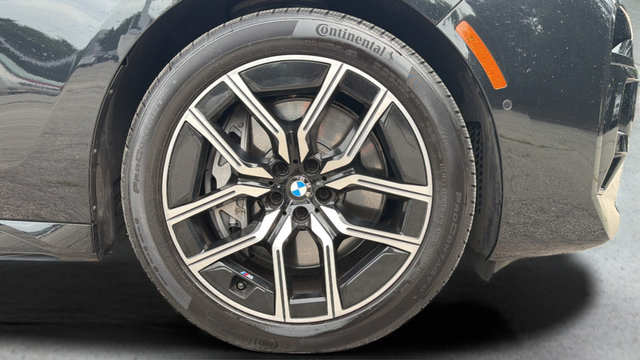 Used 2025 BMW 760i xDrive w/ Executive Package AWD/4WD image 62
