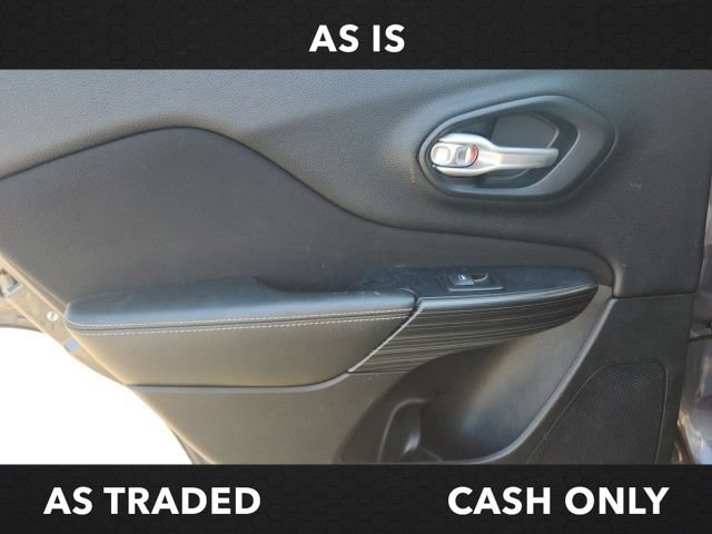 Used 2016 Jeep Cherokee Latitude FWD image 17