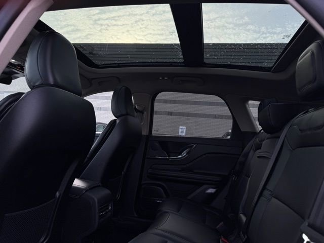 New 2026 Lincoln Corsair Premiere image 22