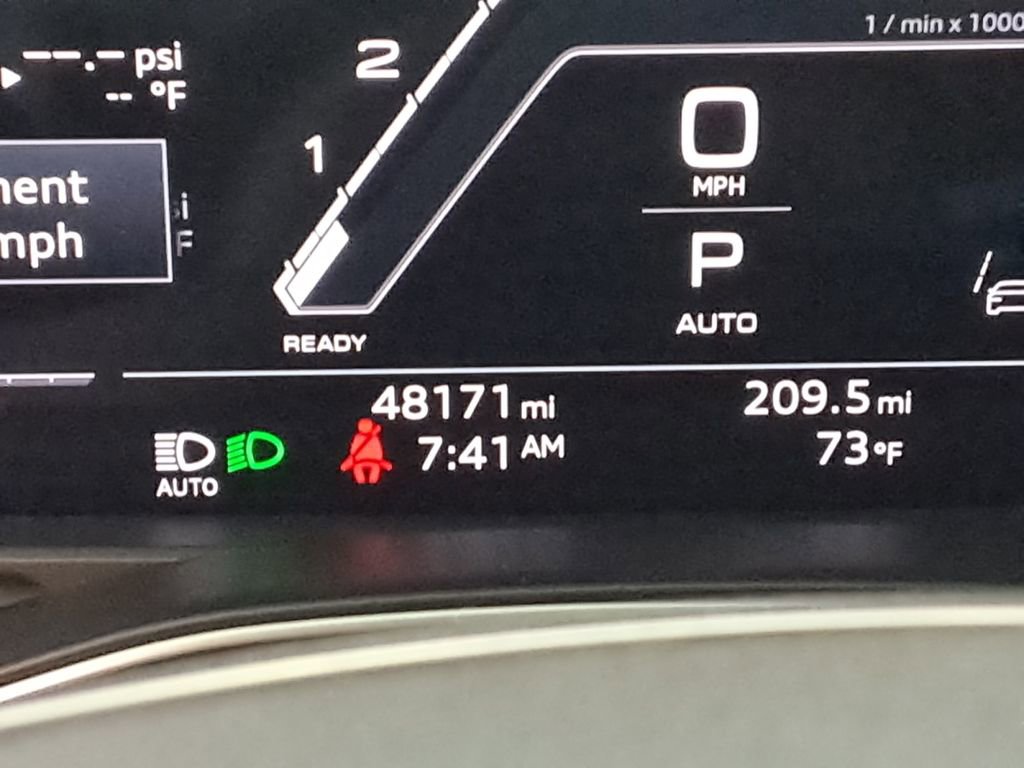 Used 2023 Audi RS 7 Sportback w/ Carbon Optic Package image 31