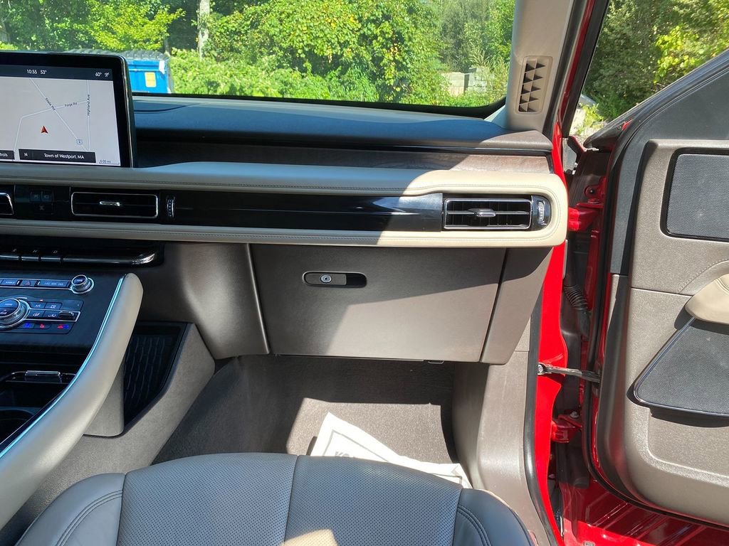 Used 2020 Lincoln Aviator Reserve w/ Equipment Group 201A AWD/4WD image 30