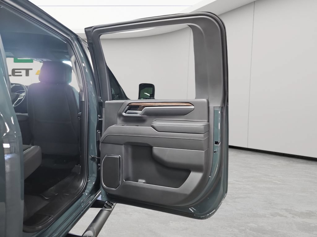 New 2026 Chevrolet Silverado 3500 LT w/ Trail Boss Package AWD/4WD image 45