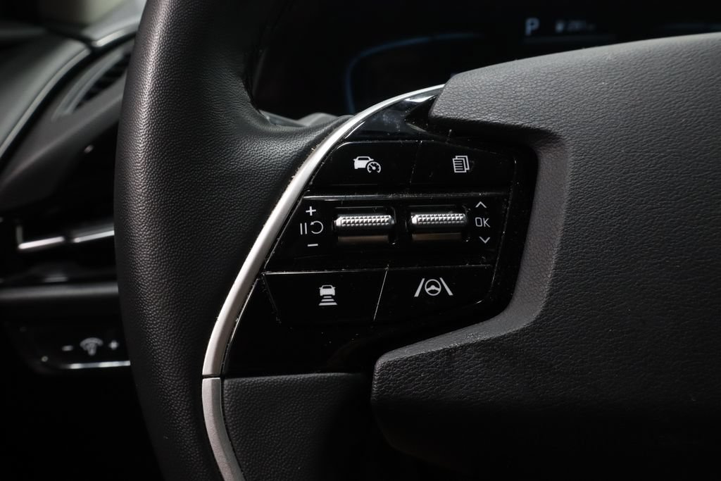 Used 2023 Kia Niro EX FWD image 28