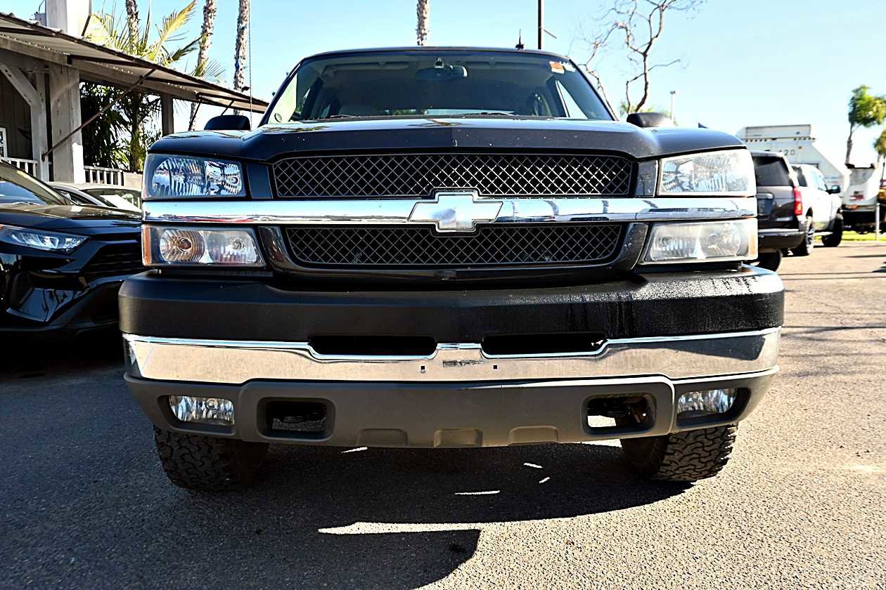 Used 2004 Chevrolet Silverado 2500 LT w/ Skid Plate Package image 2