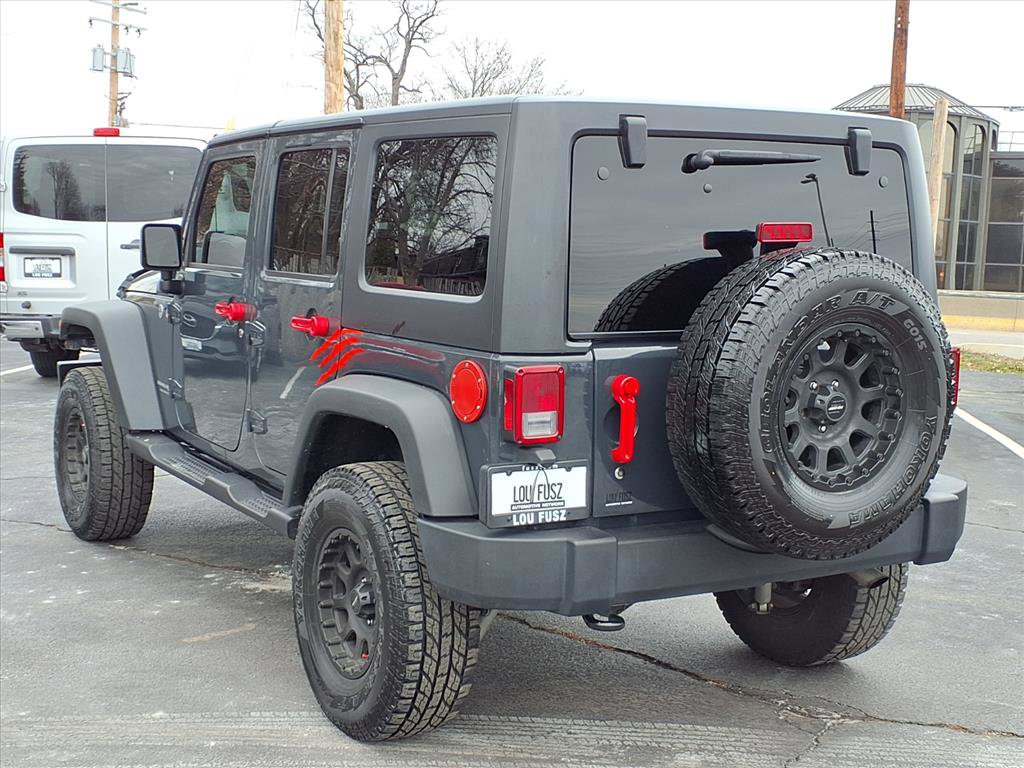Used 2018 Jeep Wrangler Unlimited Sport S image 2
