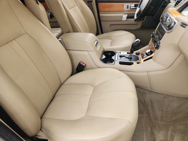 Used 2013 Land Rover LR4 HSE w/ HSE Pkg image 14
