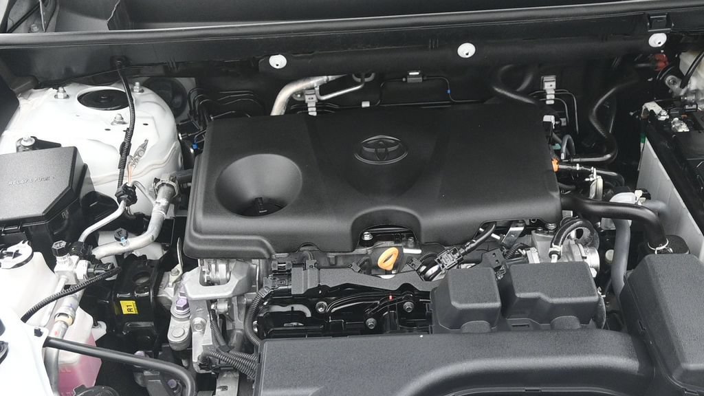 Used 2024 Toyota RAV4 XLE Premium w/ Weather Package FWD image 12