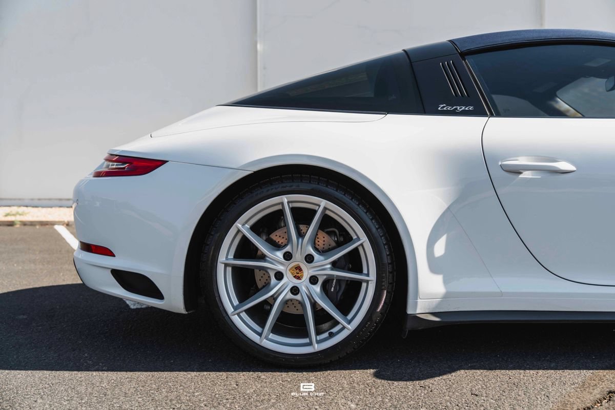Used 2019 Porsche 911 Targa 4 AWD/4WD image 30