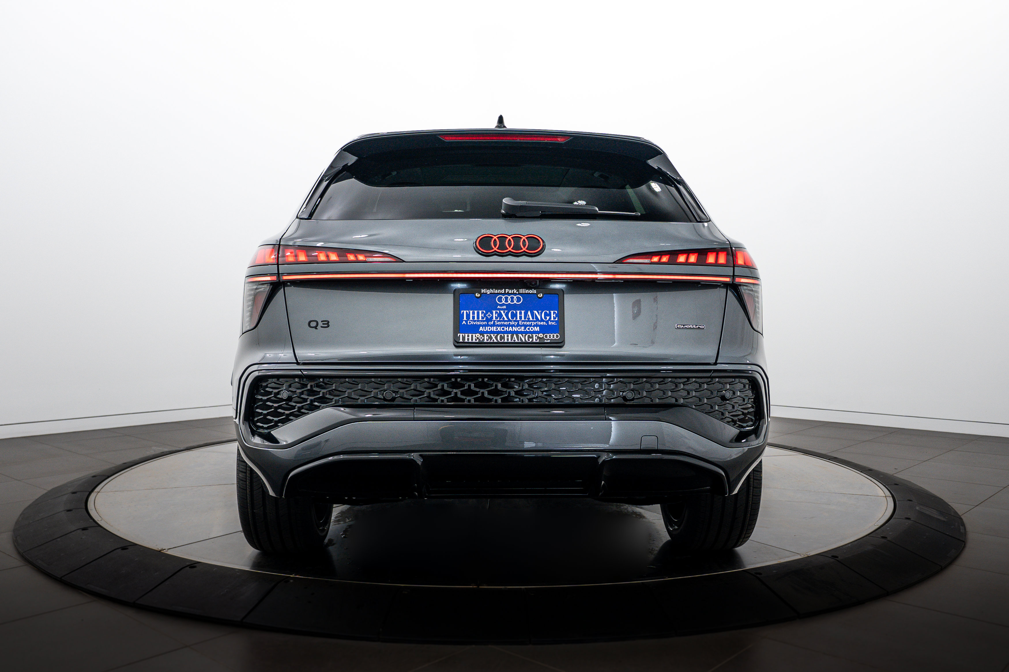 New 2026 Audi Q3 quattro 2.0T AWD/4WD image 19