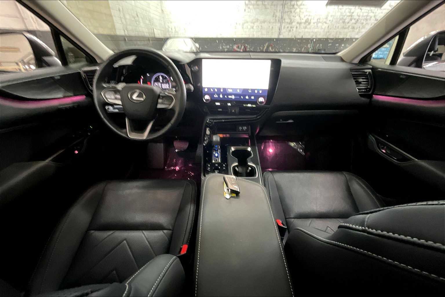 Used 2025 Lexus NX 350 AWD w/ Luxury Package image 18