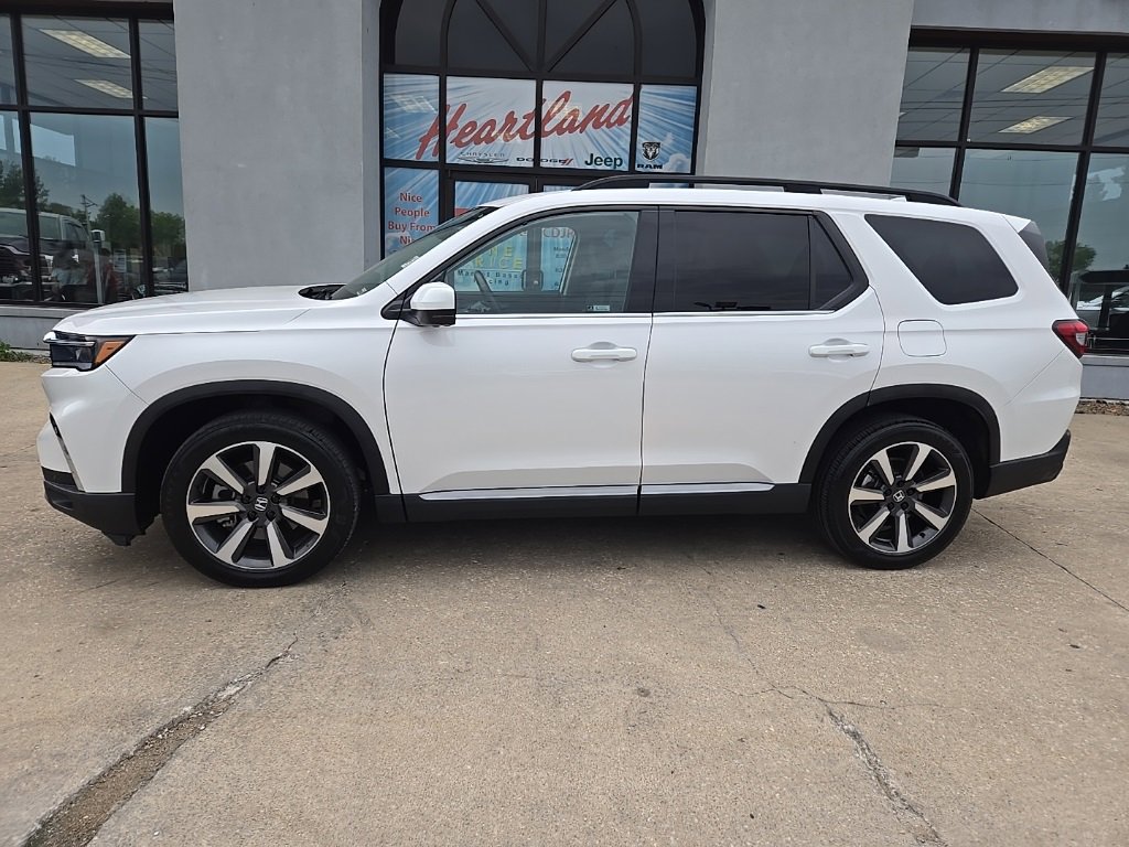 Used 2023 Honda Pilot Elite image 5