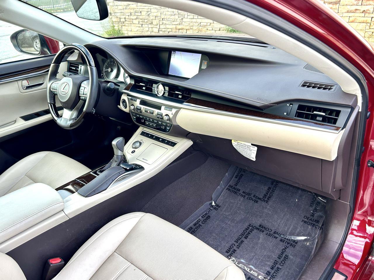 Used 2017 Lexus ES 350 w/ Luxury Package FWD image 19