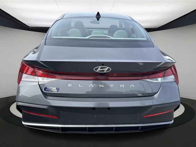 Used 2024 Hyundai Elantra SEL image 6