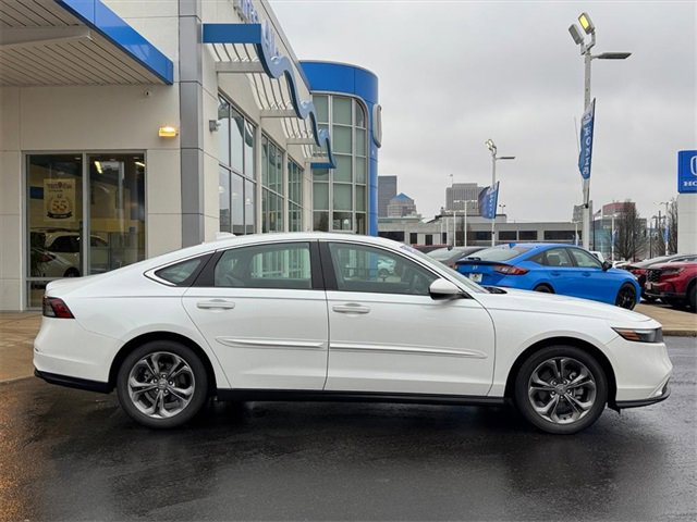 Certified 2024 Honda Accord EX image 2