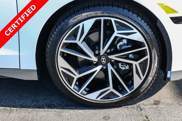 Certified 2024 Hyundai Ioniq 6 SEL RWD image 9