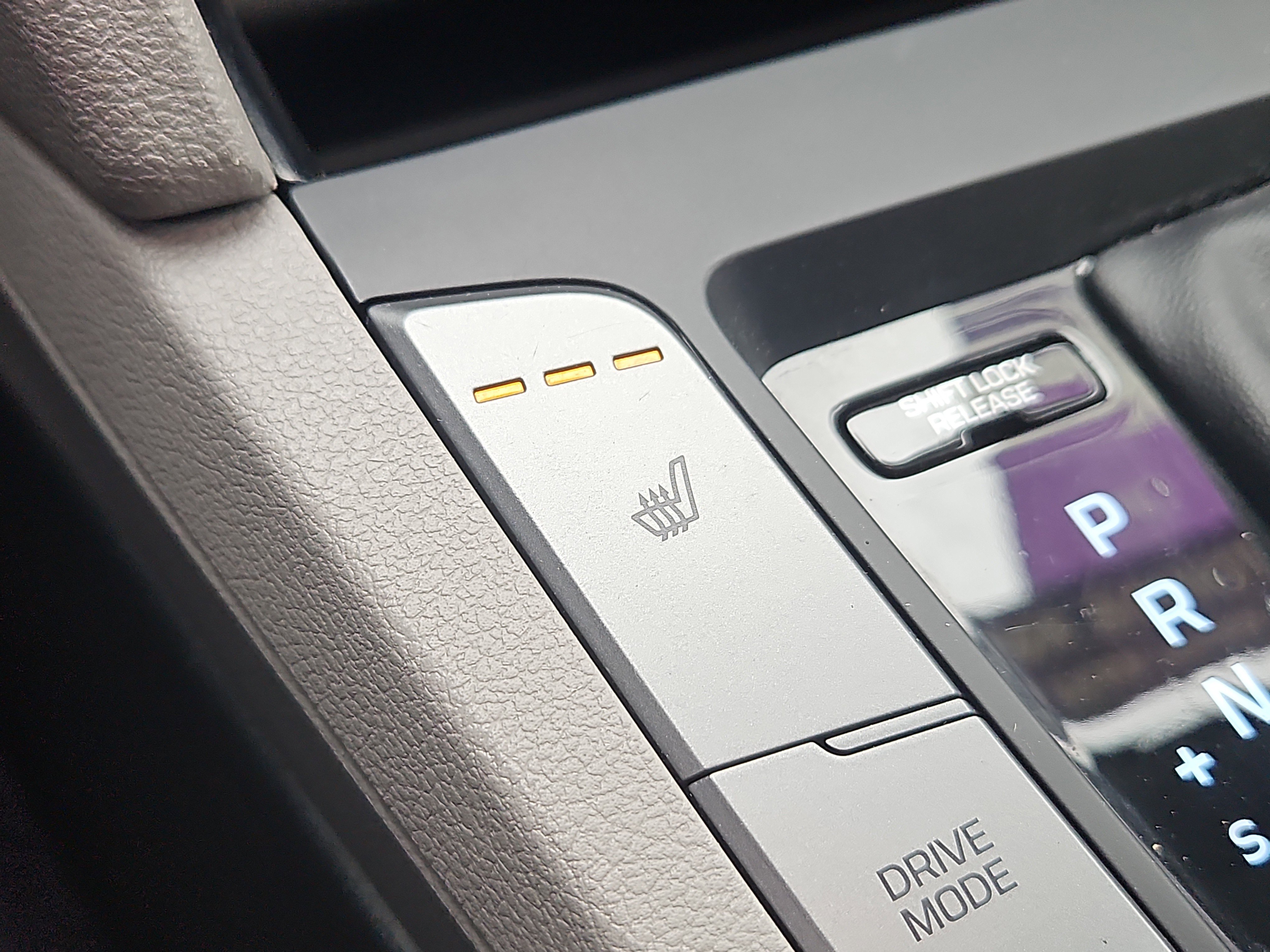 Used 2020 Hyundai Elantra Value Edition image 11