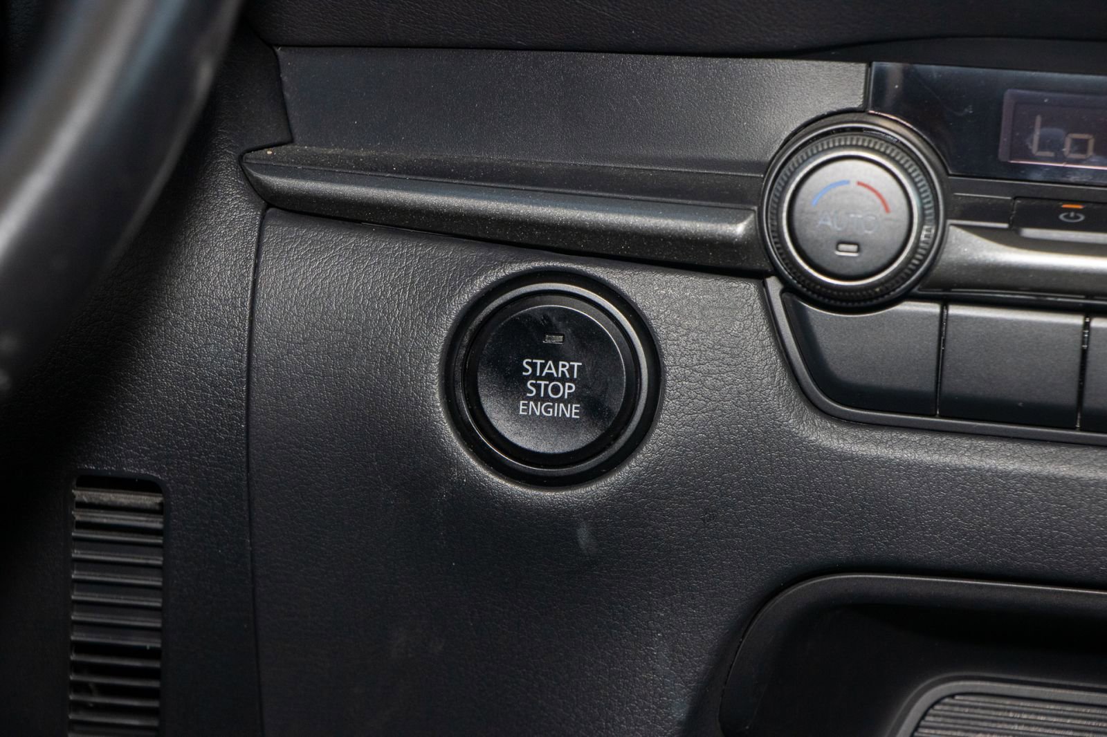 Used 2023 MAZDA CX-30 AWD 2.5 S w/ Select Package image 24