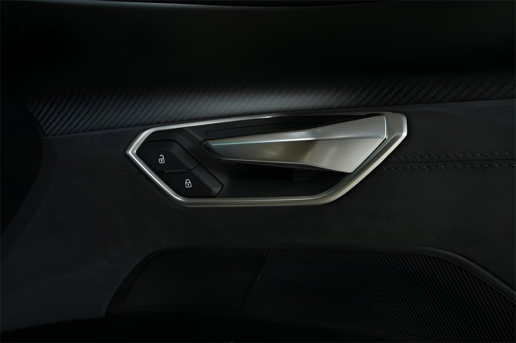 Used 2024 Audi RS e-tron GT image 31