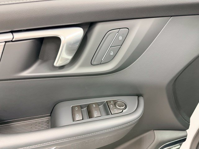 Certified 2026 Buick Enclave Preferred AWD/4WD image 17