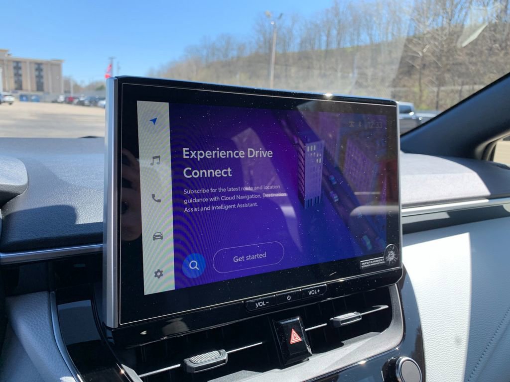 Used 2025 Toyota Corolla SE w/ SE Premium Package image 23