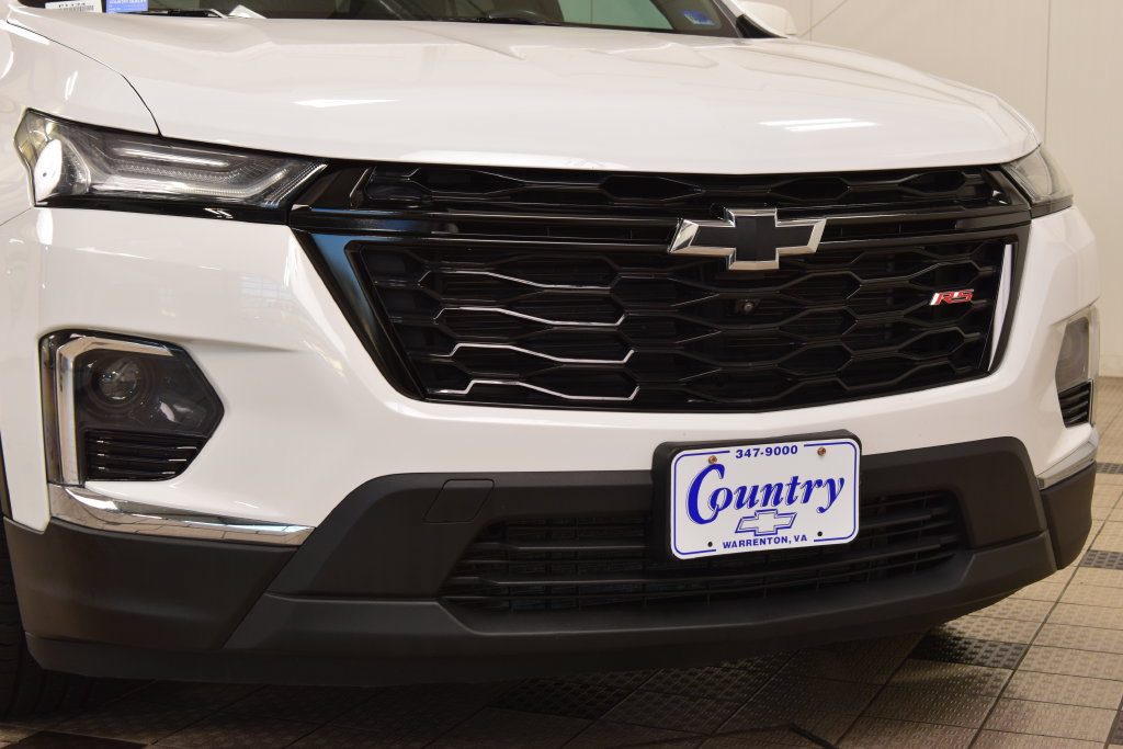 Used 2023 Chevrolet Traverse RS w/ LPO, Floor Liner Package AWD/4WD image 13
