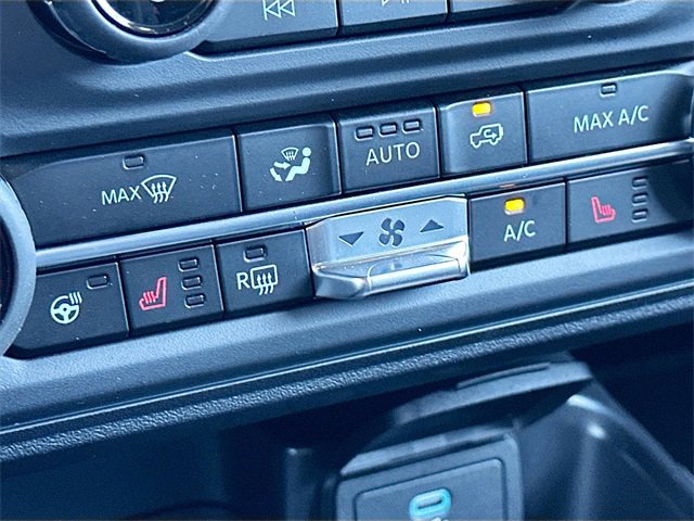 Used 2025 Ford Bronco Outer Banks image 20