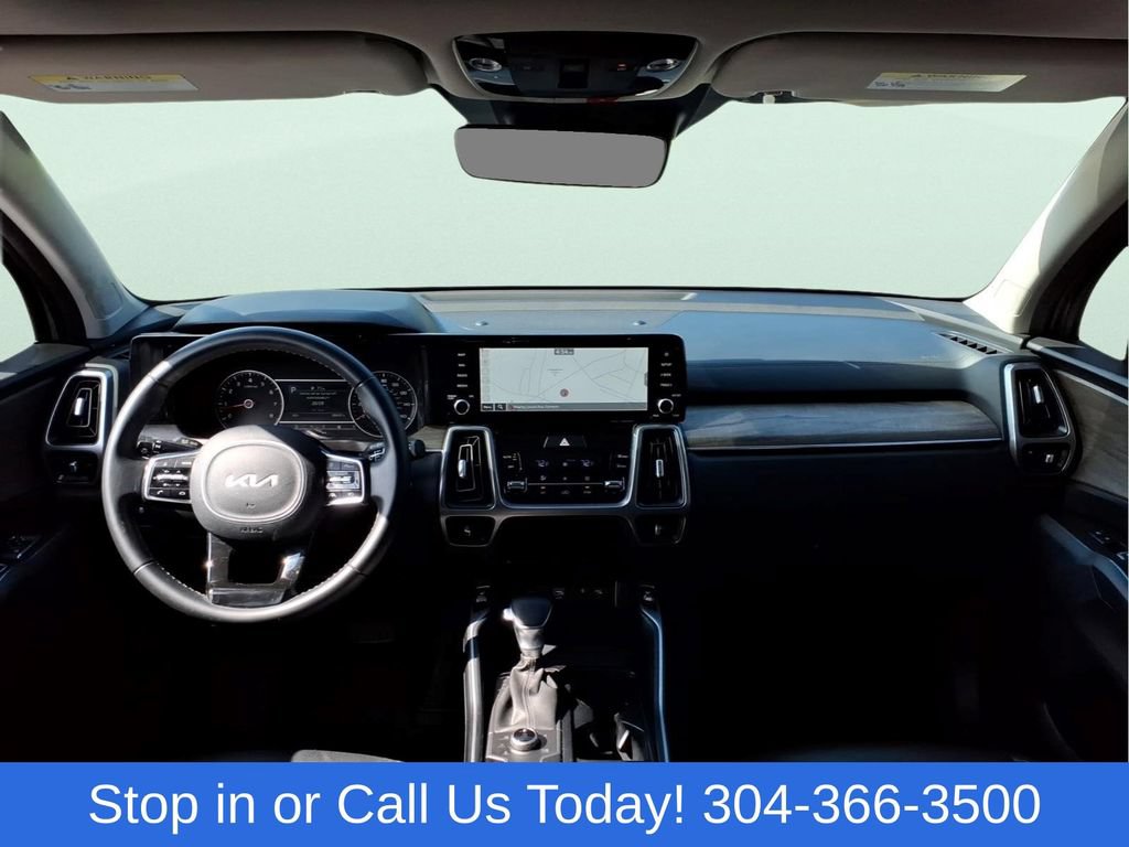 Used 2023 Kia Sorento S w/ Panoramic Sunroof Package AWD/4WD image 16