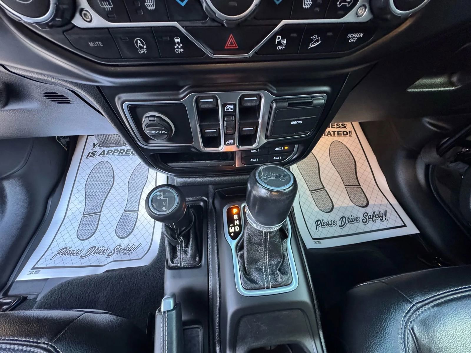 Used 2020 Jeep Wrangler Unlimited Sahara AWD/4WD image 23