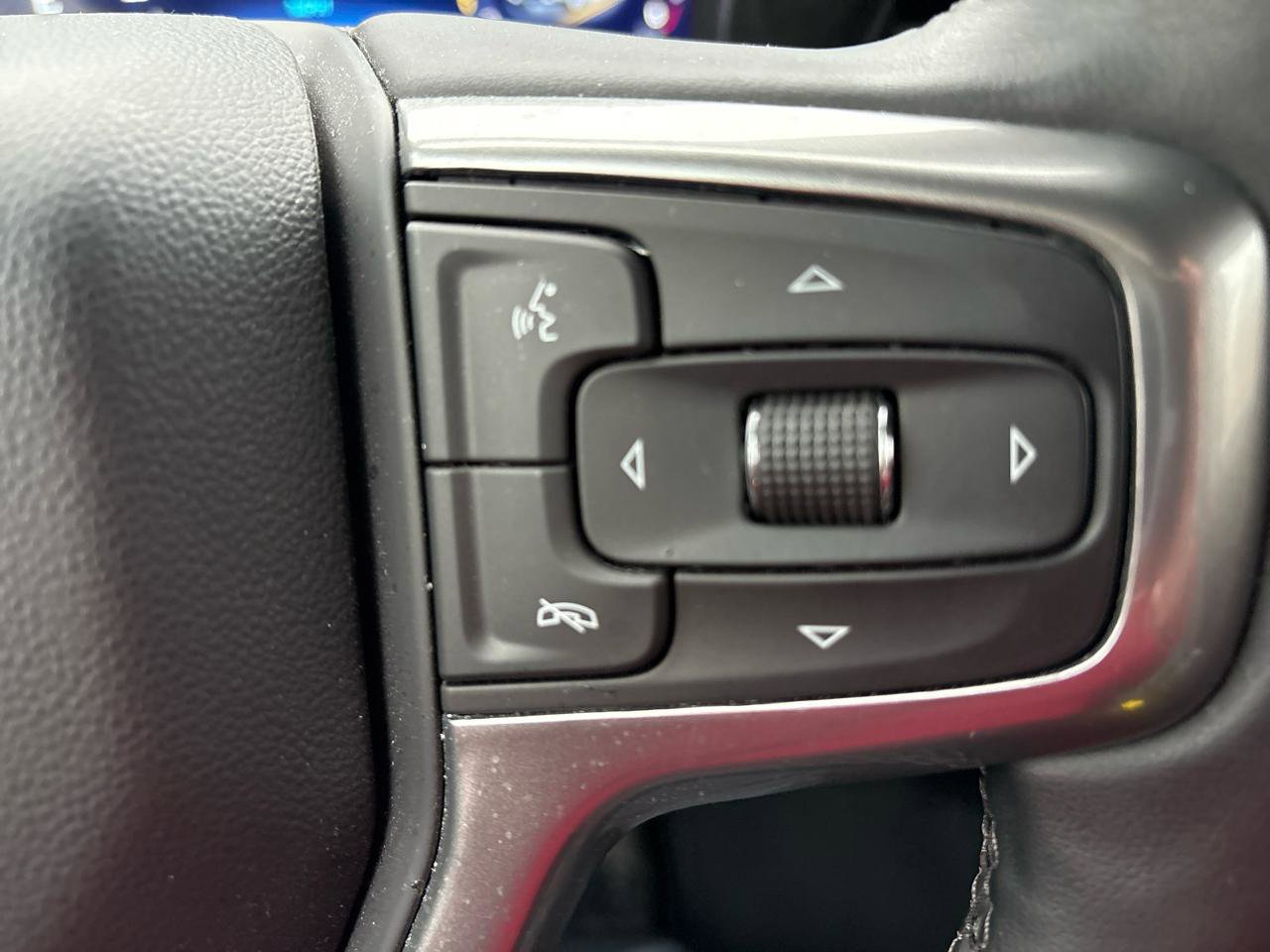 Used 2023 Chevrolet Silverado 1500 LT image 15