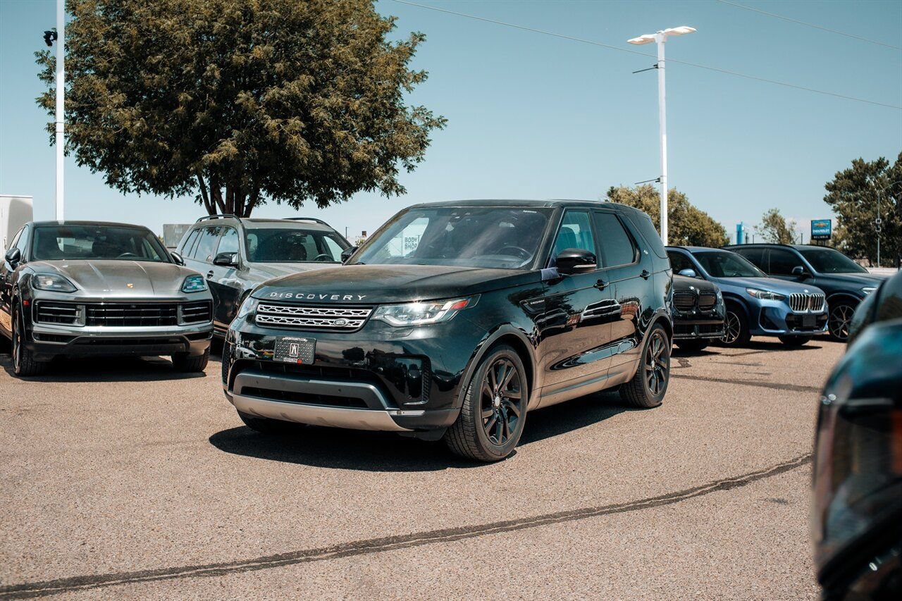 Used 2019 Land Rover Discovery HSE AWD/4WD image 3
