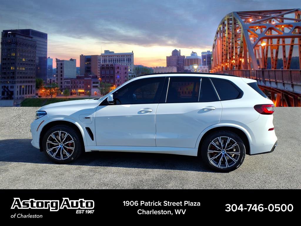 Used 2023 BMW X5 xDrive45e w/ M Sport Package image 6