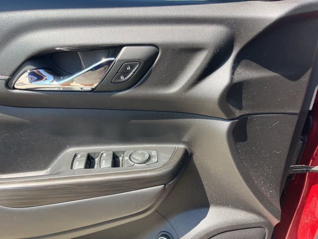 Used 2023 GMC Acadia SLT image 14