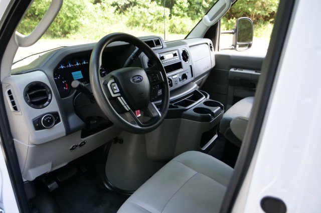 Used 2024 Ford E-450 and Econoline 450 Super Duty w/ Power Windows & Locks Group RWD image 14