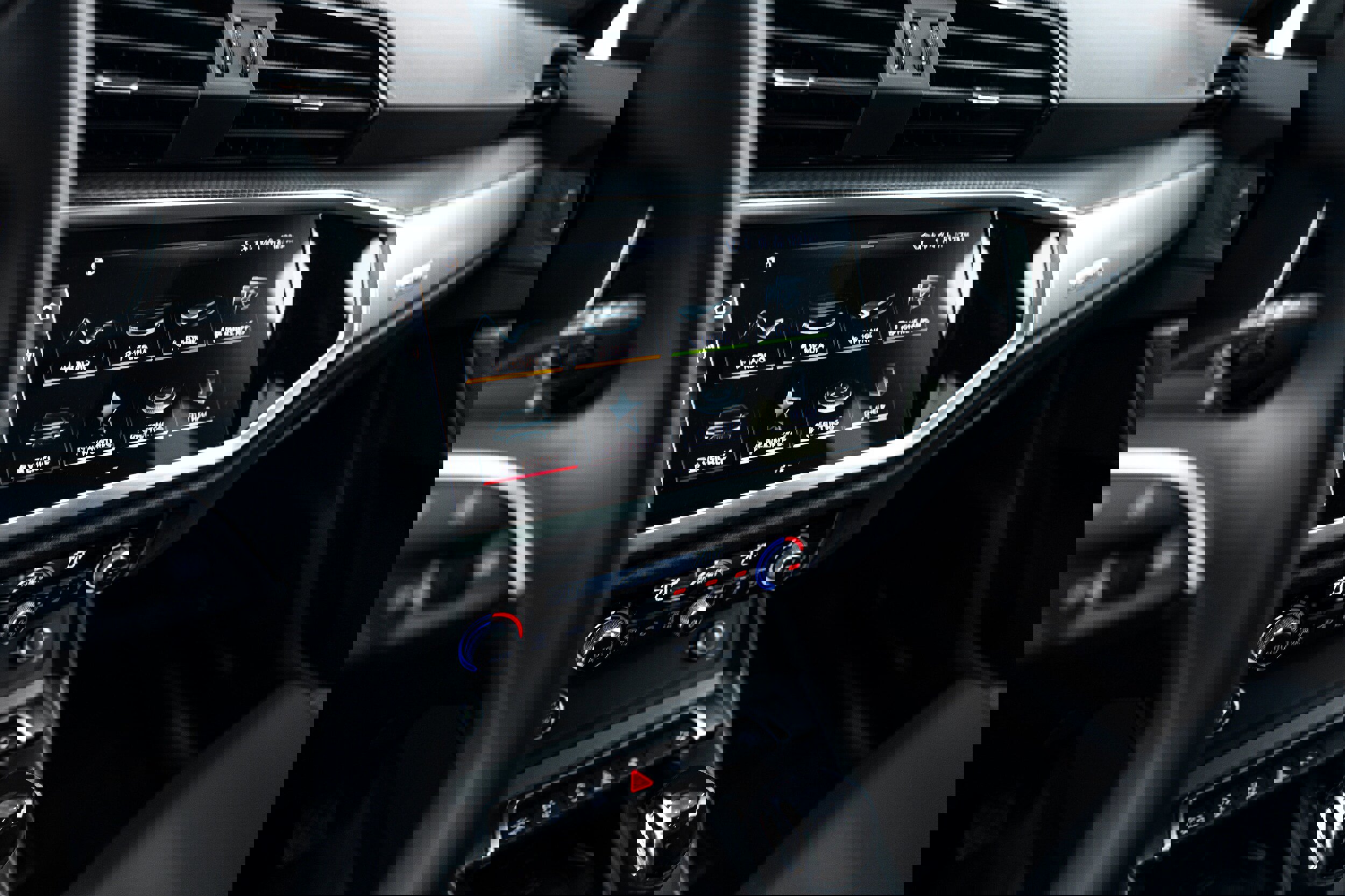 Certified 2025 Audi Q3 2.0T Premium w/ Convenience Package image 11