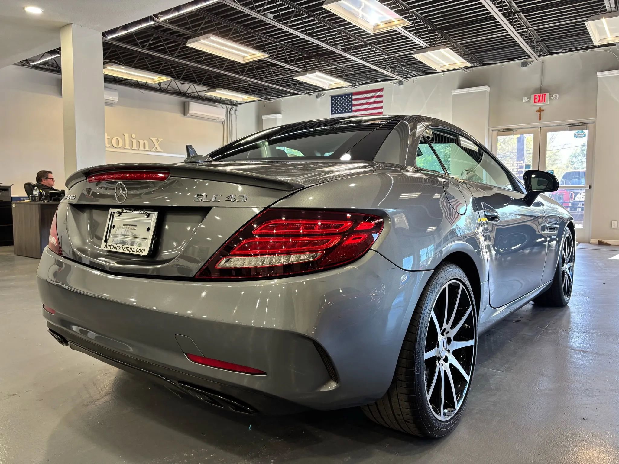 Used 2017 Mercedes-Benz SLC 43 AMG image 7