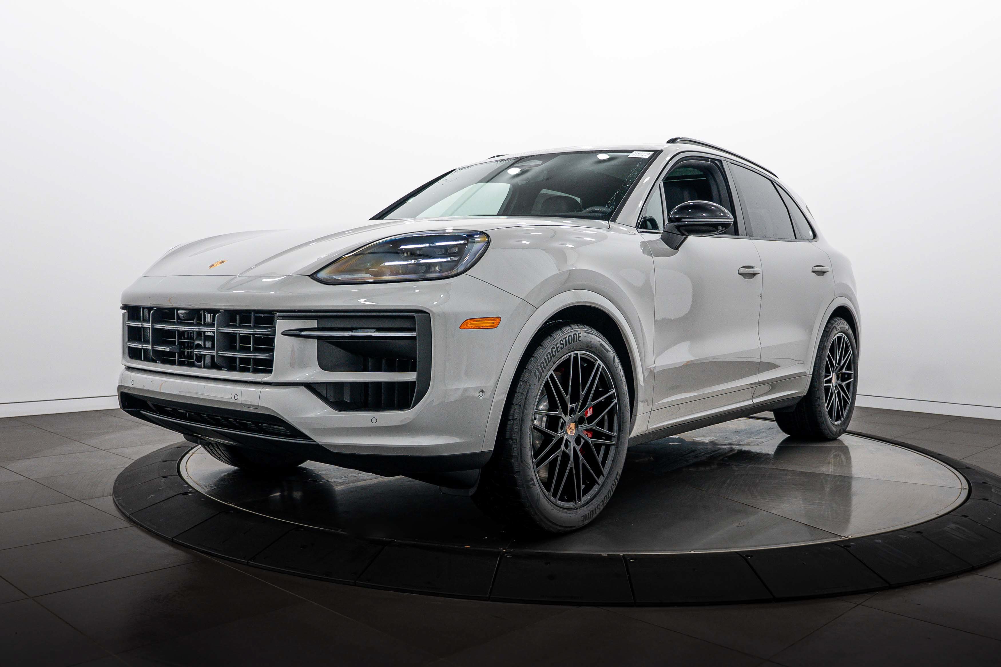 New 2026 Porsche Cayenne S AWD/4WD image 1