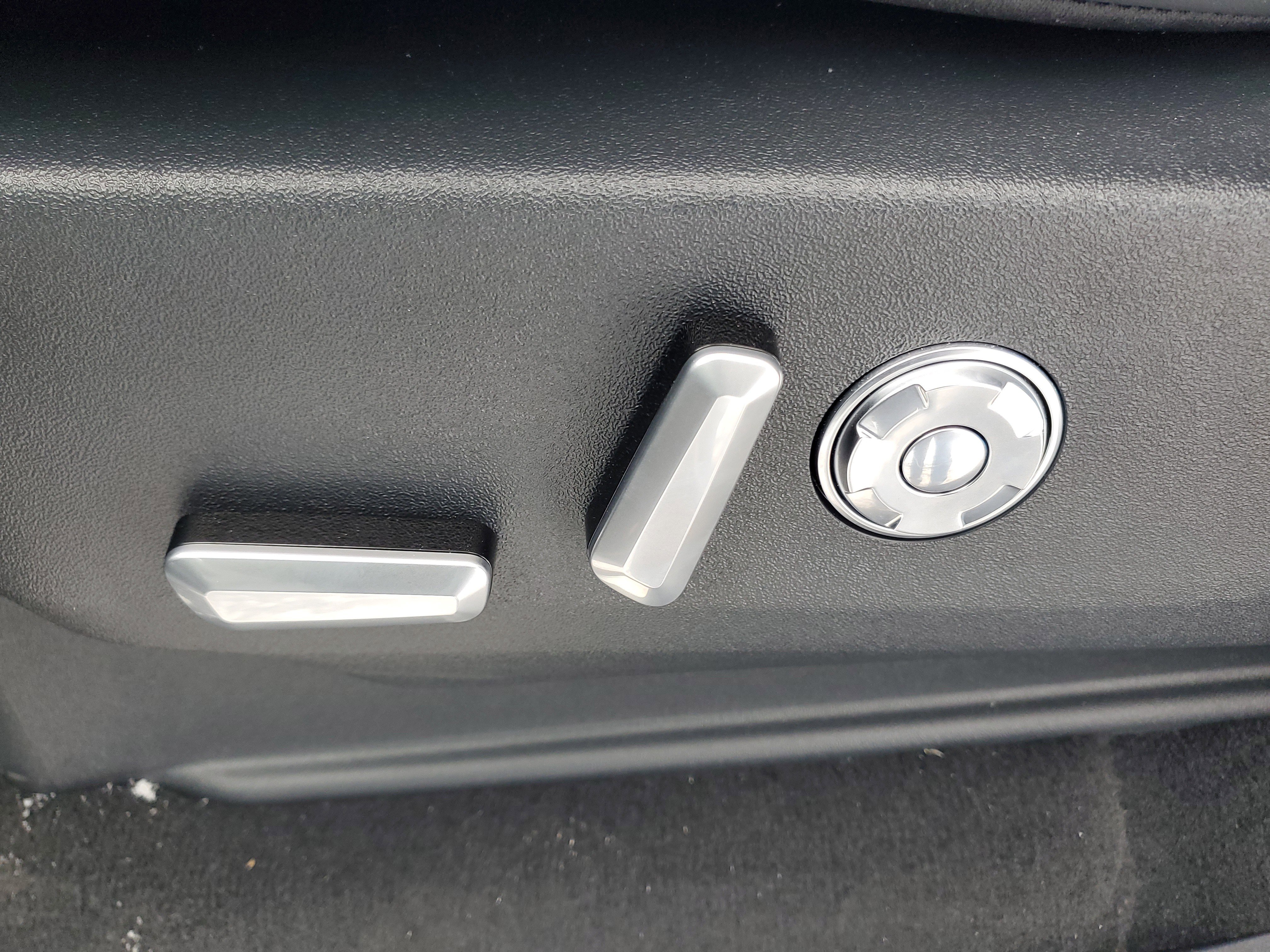 New 2025 Lincoln Navigator Reserve w/ Jet Appearance Package image 13