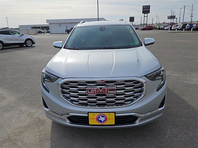Used 2019 GMC Terrain Denali w/ Advanced Safety Package image 8