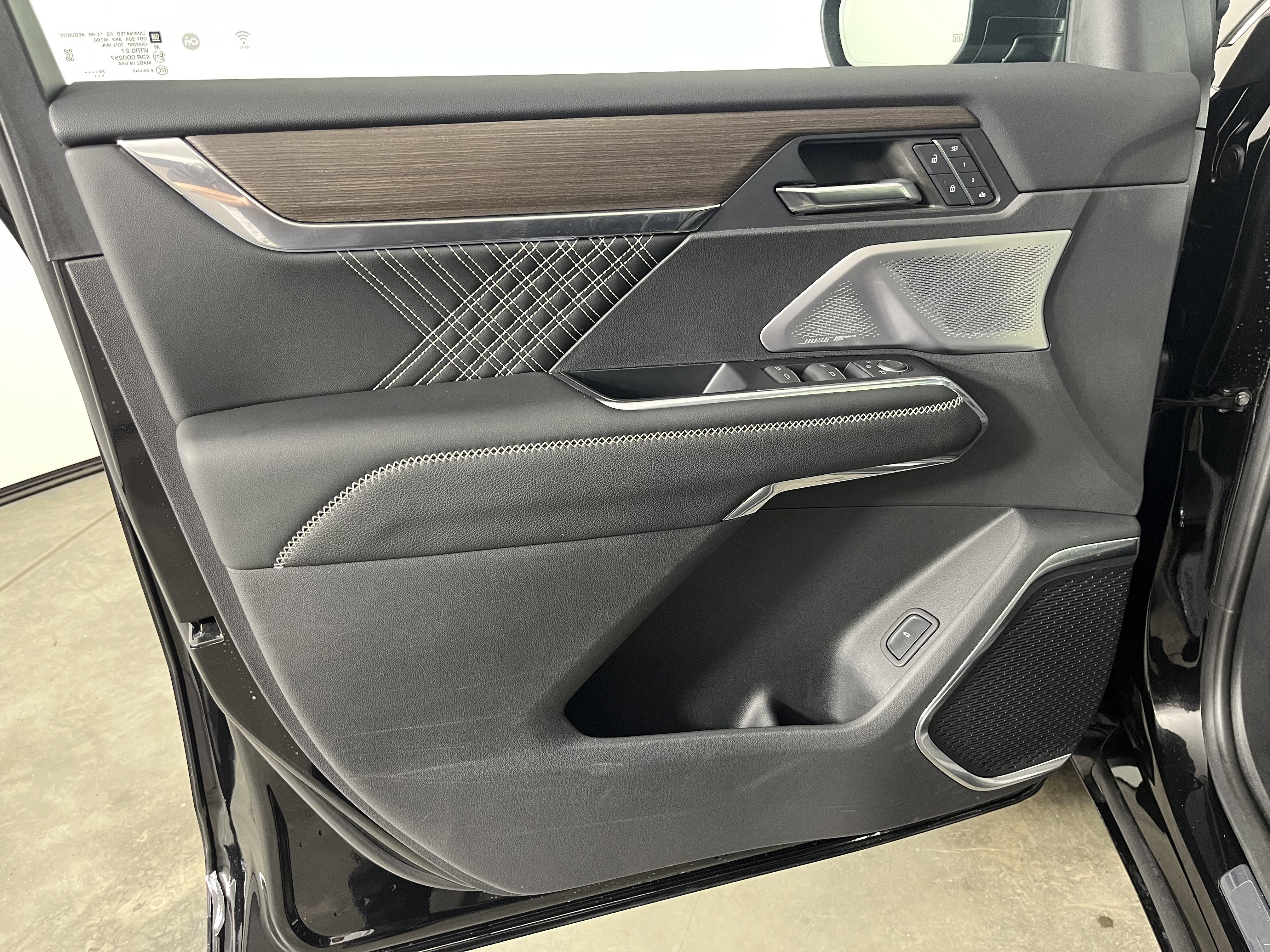 Used 2024 GMC Acadia Denali w/ Super Cruise Package image 18