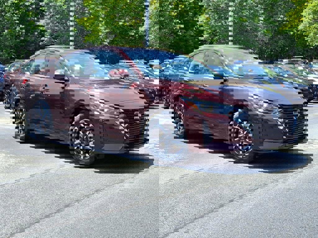 New 2025 Nissan Sentra SV w/ Trunk Package