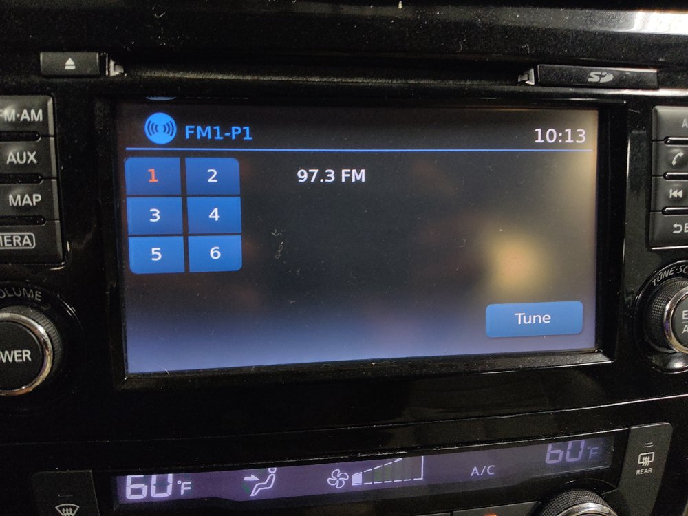 Used 2015 Nissan Rogue SL FWD image 25