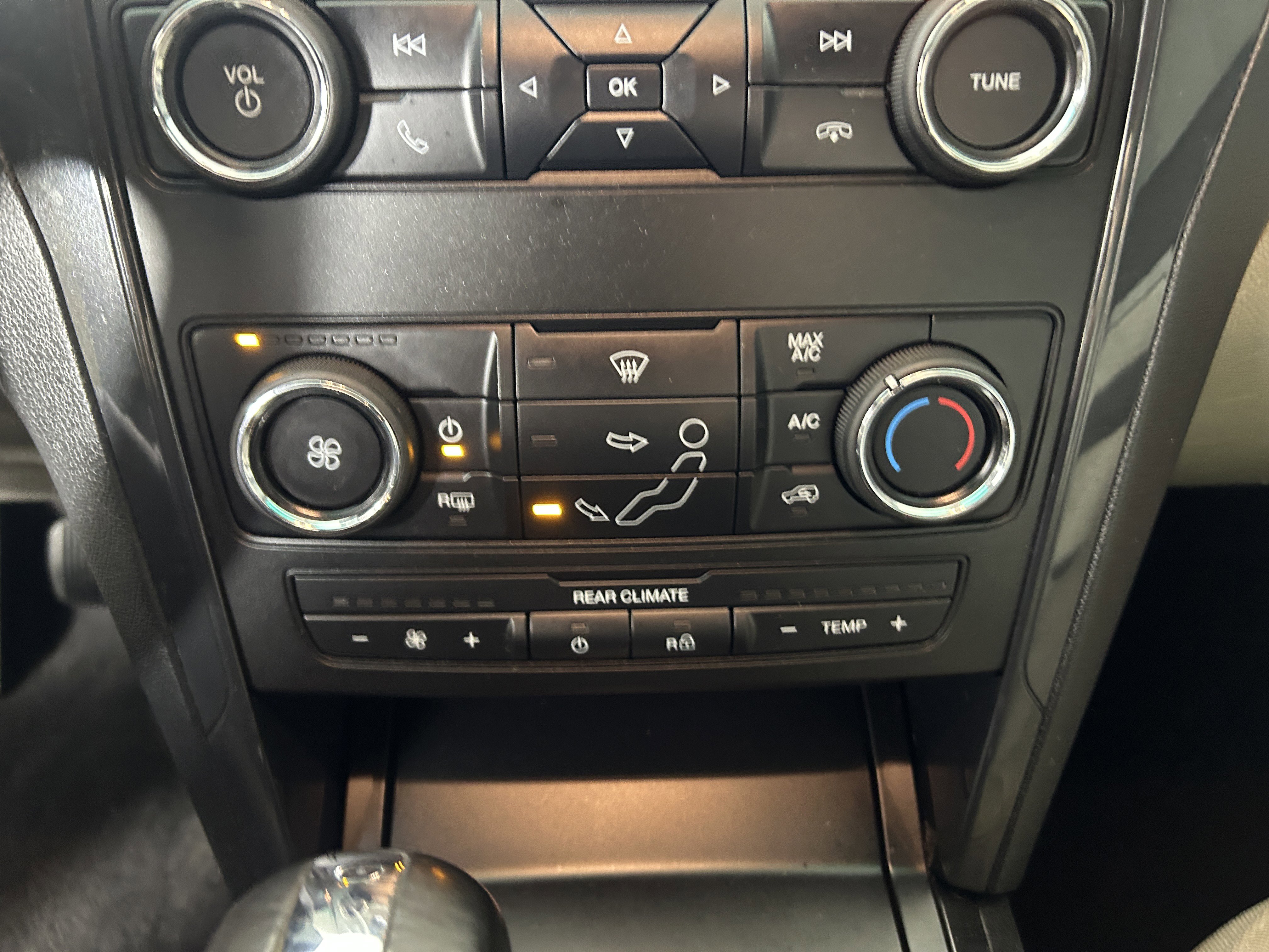 Used 2018 Ford Explorer 4WD image 22